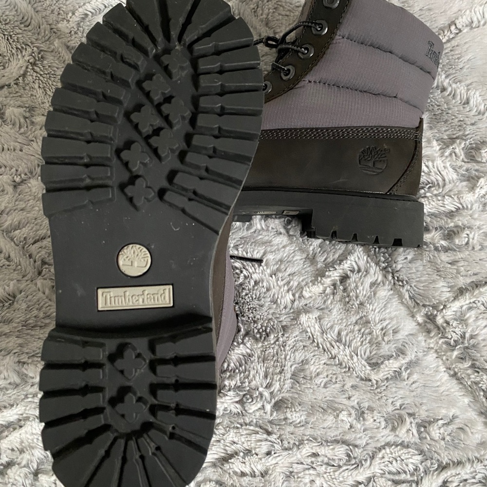 Timberland Boots - Picture 2 of 4